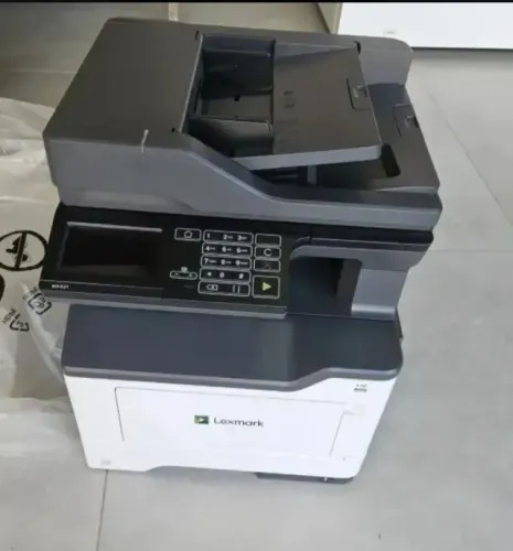Copiadora multifuncional Lexmark MX421ade