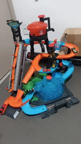 Hot Wheels Ultimate Gator Car Wash Original Mattel Completo