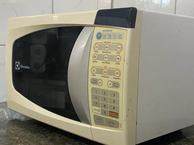 Microondas Electrolux 20 litros