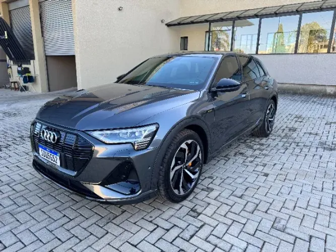 Audi E-Tron Performa. Black Aut. (elétrico) 2023