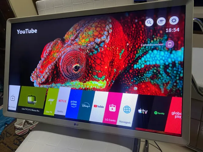 TV LG Smart 32 Branca. Toda perfeita