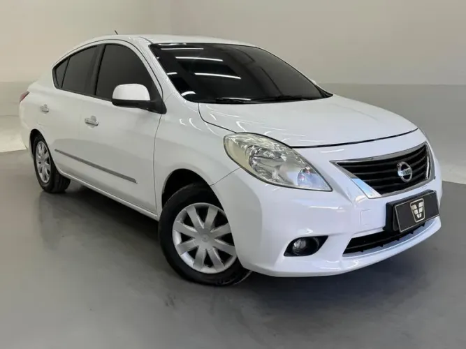 Nissan Versa SV 1.6 16V Flex Fuel 4P Mec. 2013