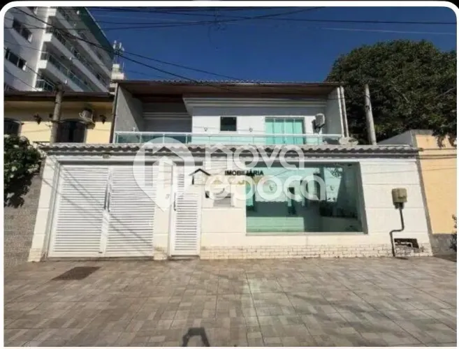 Vila Valqueire | Casa 4 quartos, sendo 2 suites