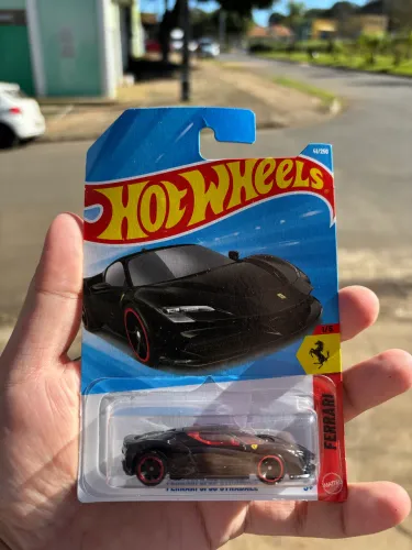 Hot Wheels Ferrari SF90 Stradale preta