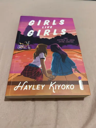 Livro Girls like Girls, de Hayley Kiyoko