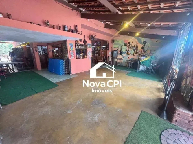 Ponto comercial mobiliado na Guilhermina 400m da praia, pronto para uso e ideal para dive