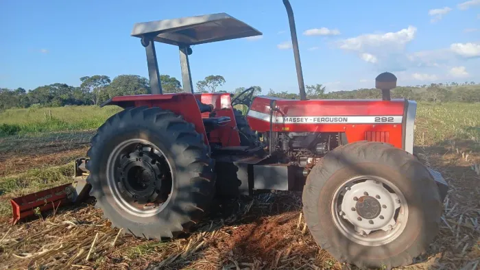 Trator MF 292, ano 2000 - PRATA MG