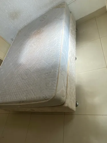 Cama de Casal Tamanho Tradicional 