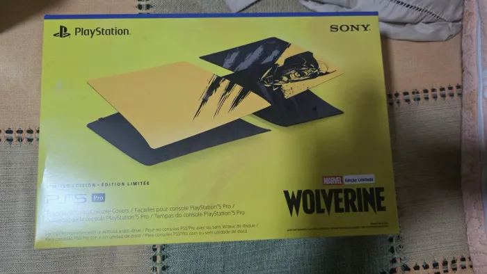 Faceplate ps5 pro edicao wolverine amarelo