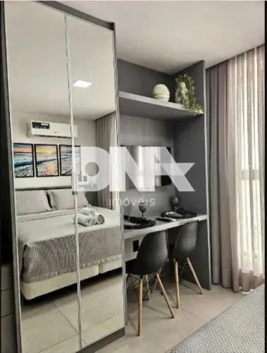 Flat : / Residencial / Jardim Oceania