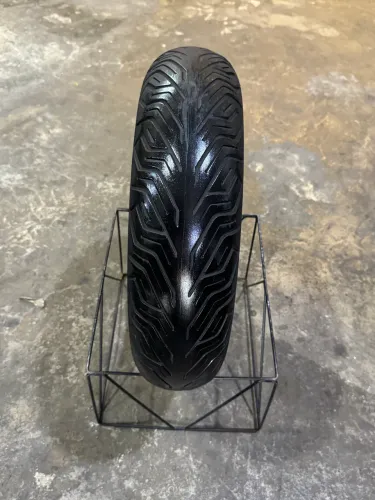 Pneu de moto 140/70-14 Michelin