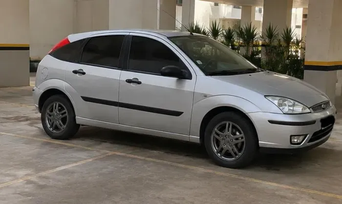 Ford Focus 1.6 S/se/se Plus Flex 8v/16v 5P 2009
