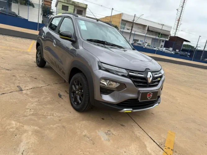 Renault Kwid Outsider 1.0 Flex 12V 5P Mec. 2026