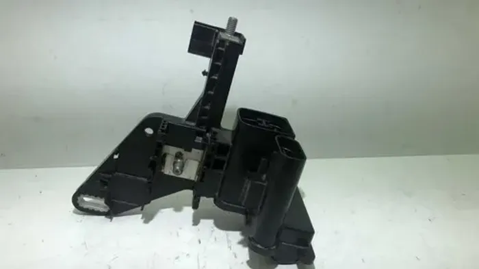Terminal Polo Positivo Da Bateria Bmw 320i 2016 136b78