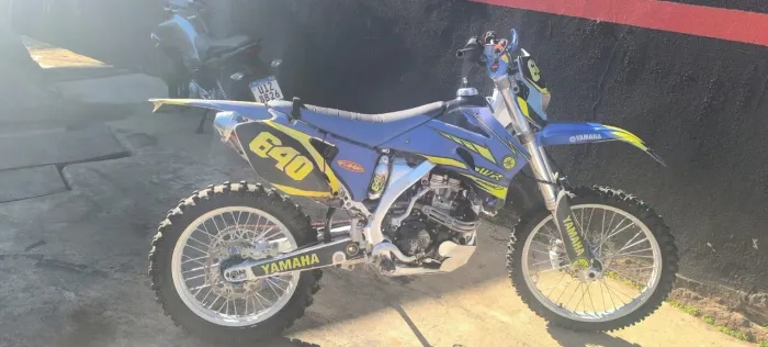Vende-se Wr 250 2008