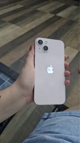 iPhone 13 77% bateria