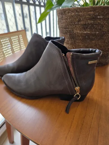 Bota feminina Dumont 38 marron