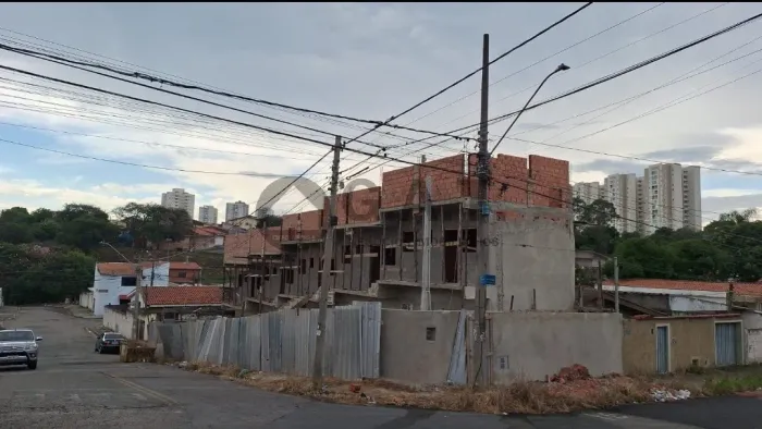 Kitnet à venda em Vila Haro, Sorocaba-SP: 1 quarto, 1 sala, 1 banheiro, 1 vaga de garagem,