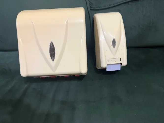 Dispensador de Papel Toalha e Sabonete líquido