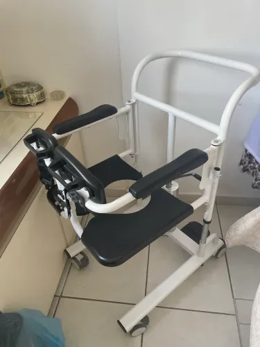 Cadeira de transferência para idoso