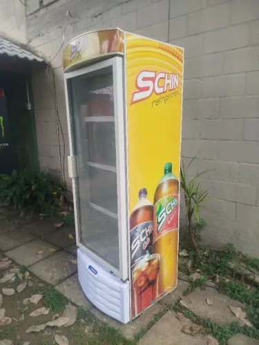 ? Geladeira Expositor ?