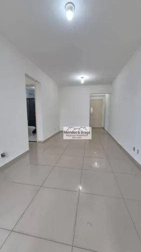 Apartamento com 3 dormitórios para alugar, 75 m² por R$ 4.433,26 - Vila Augusta - Guarulho