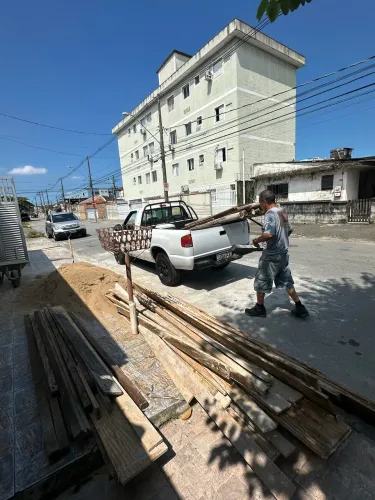 Faço carreto e resgate de motos