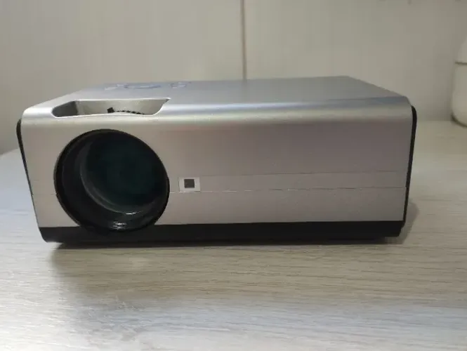 SMART PROJETOR ANDROID FULL HD WIFI e BLUETOOTH (Roda NETFLIX+HBO+PRIME e outros streaming
