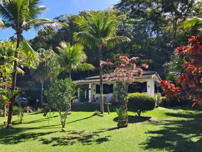 PROPRIEDADE DE ALTO PADRÃO EM CONDOMÍNIO AGROBRASIL - CACHOEIRAS DE MACACU