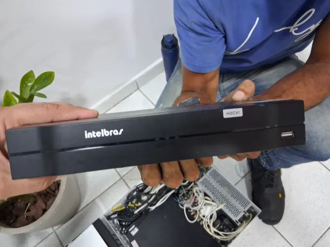 Dvr intelbras e câmeras