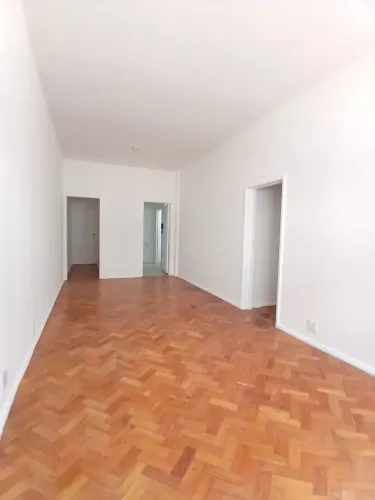 3 Quartos| dependência complta | Apenas R$ 2.800 - Tijuca -Rio de Janeiro - RJ