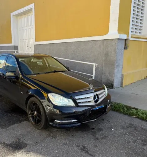 Mercedes-Benz C-180 CGI Classic 1.8 16V 156cv Aut. 2012
