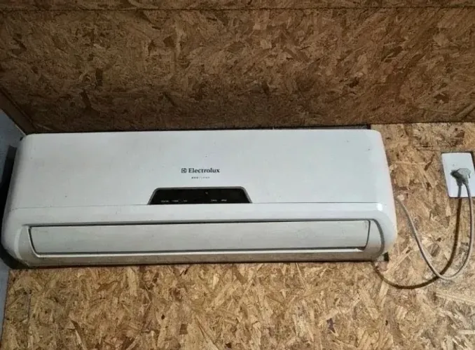 Ar Condicionado Split 9000 BTU Frio EcoTurbo - ELECTROLUX - 220v - VI09F