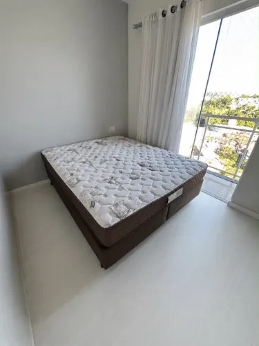Cama box Queen