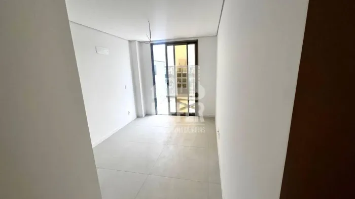 Cobertura com 3 quartos à venda, 253 m² por R$ 3.690.000 - Piratininga - Niterói/RJ