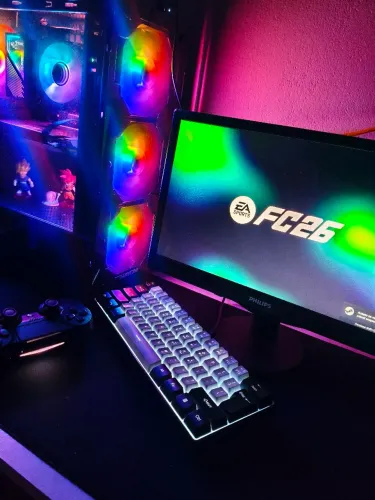 Pc gamer rayzem 5 5500,RX 580 8gb,16 gb ram,2 HD de 512 e um nvme 256 gb