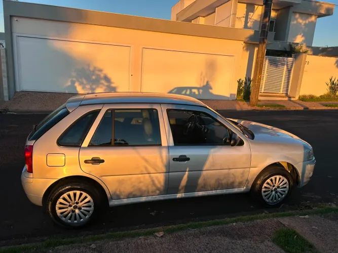 Volkswagen Gol Geração VI City 1.0 8V MI Total Flex 2P 2013