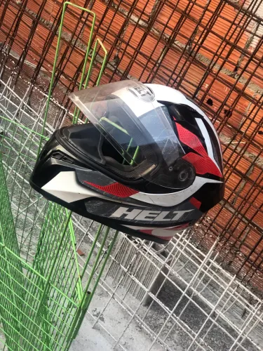 Capacete fw3 e helt