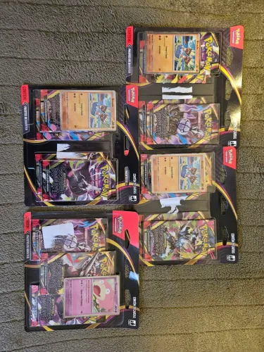 Pokémon TCG Escuridão Absoluta - 3 Quad Packs + 1 Triple Pack Lacrados<br>