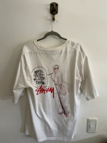 Camiseta Stussy branca marilyn moroe tamanho gg streetwear