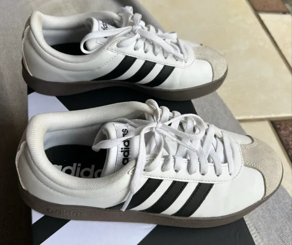 Tênis adidas samba 