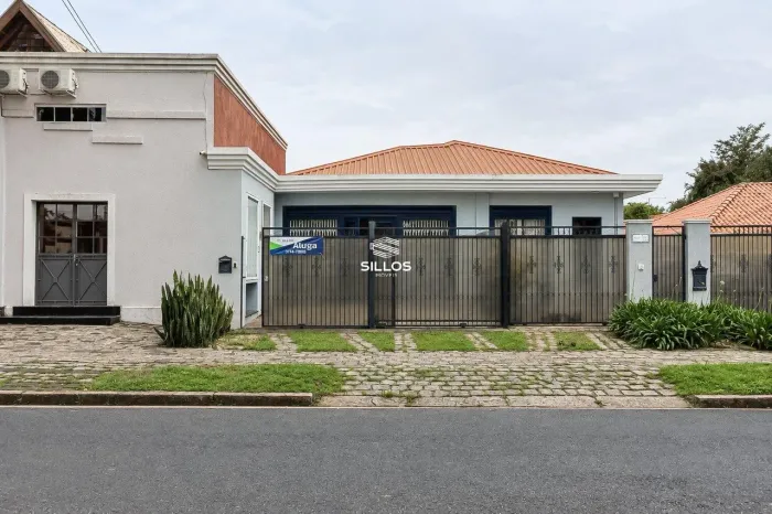 Casa Comercial para Locação com 198 m² no Bom Retiro - Curitiba!