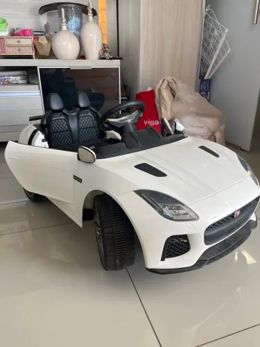 Carro elétrico infantil Jaguar