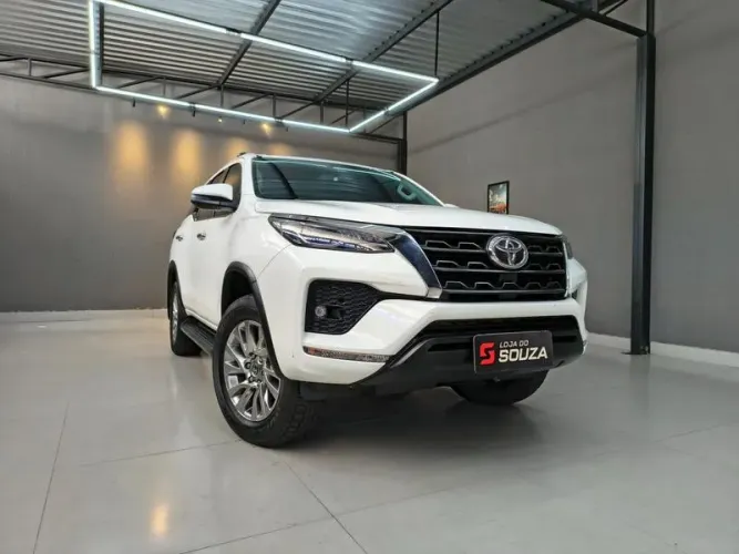 Toyota Hilux SW4 SRV 4X2 2.7 Flex 16V Aut. 2021