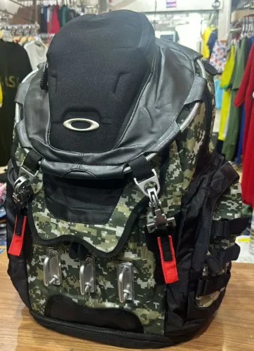 mochila oakley verde Camuflado nova importado 