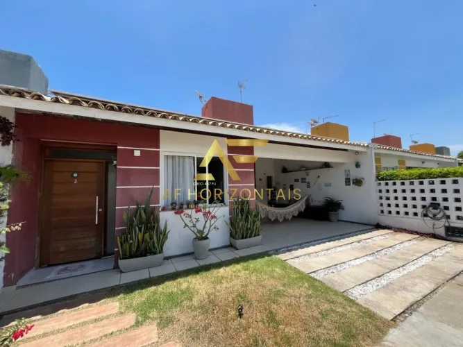 Casa no Condomínio Parque Marine, com 3 quartos (2 suítes), com energia solar.