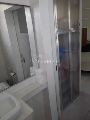 Apartamento - / Residencial / Glória