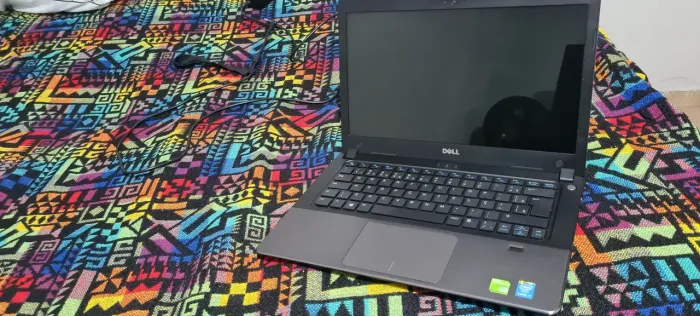 Vendo notebook Dell Vostro 5470 com placa de video