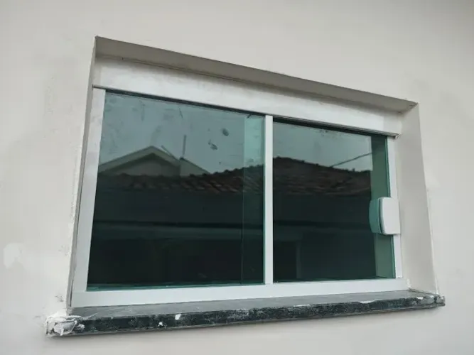Istalacao e manutencao de vidros
