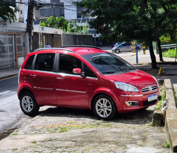 Fiat Idea Essence Dualogic 1.6 Flex 16V 5P 2014